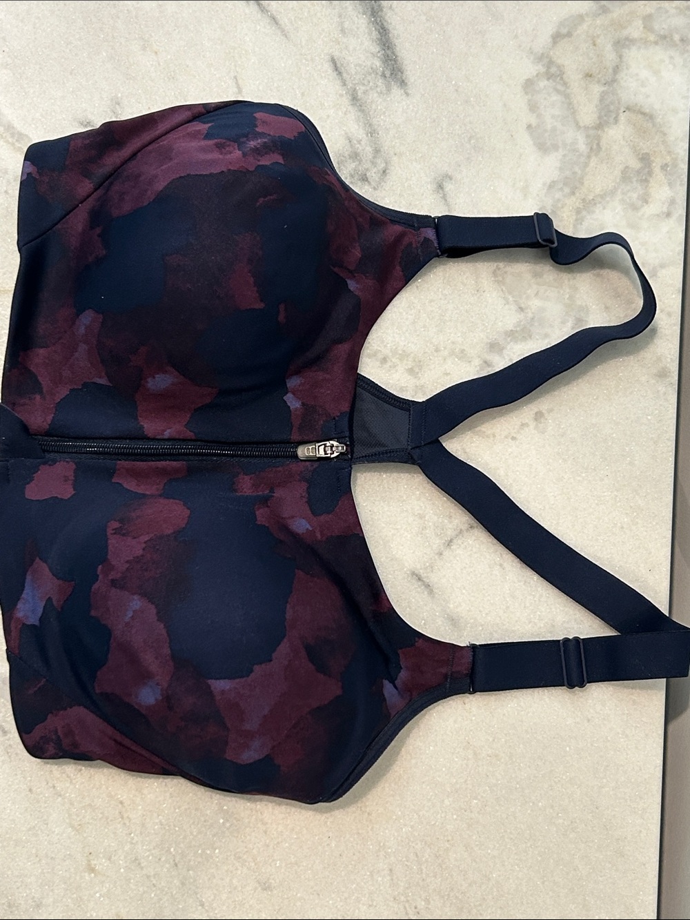 all in motion Navy/Burgundy Wireless Supportive  Sports Bra SIze 36D